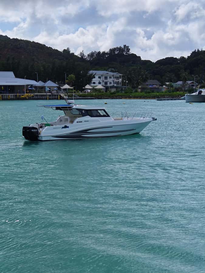 Curieuse Guided Tour, St Pierre, BBQ & 2 Snorkel Stops - Five things to know before you go