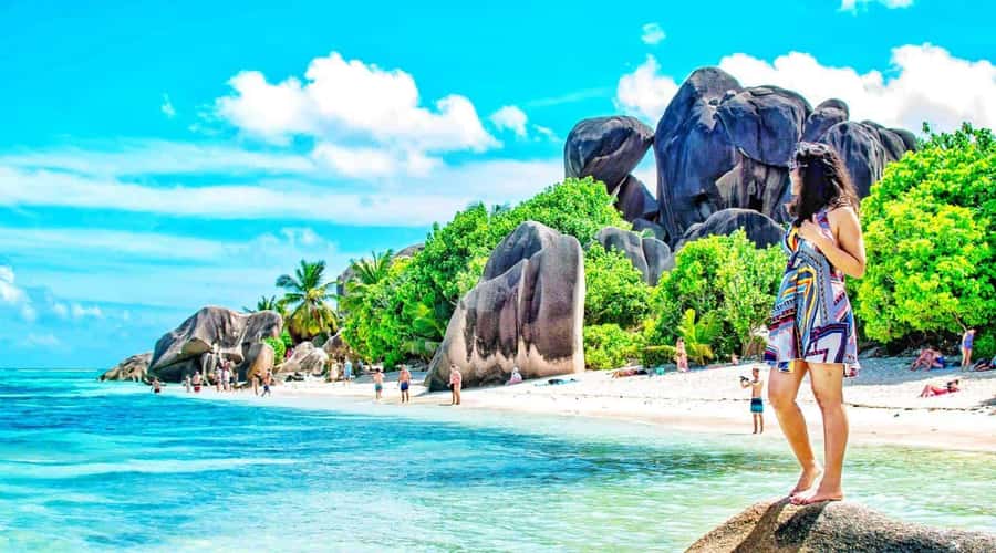 From Mahe eden island to Praslin & Ladigue Daytrip - Is $271 good value?
