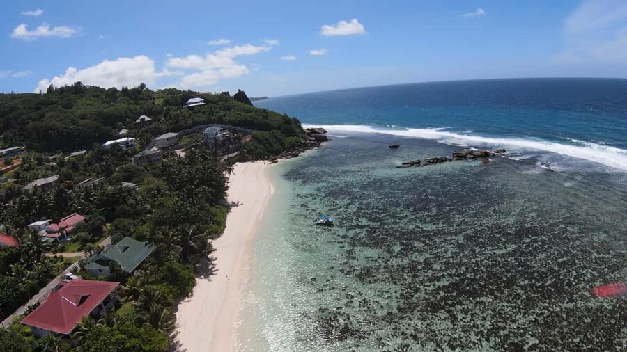 Island Tour and transfers - Forest walks and wildlife sightings