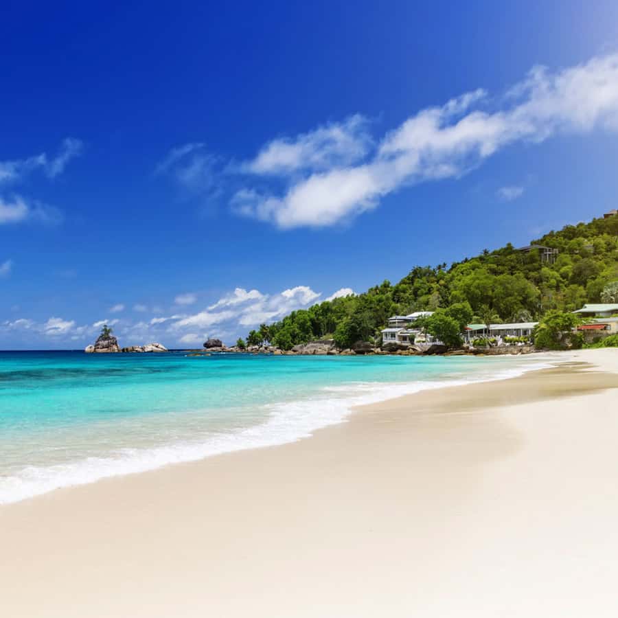 Mahe Discovery Bus Tour - Beau-Vallon Beach: the easy opening choice