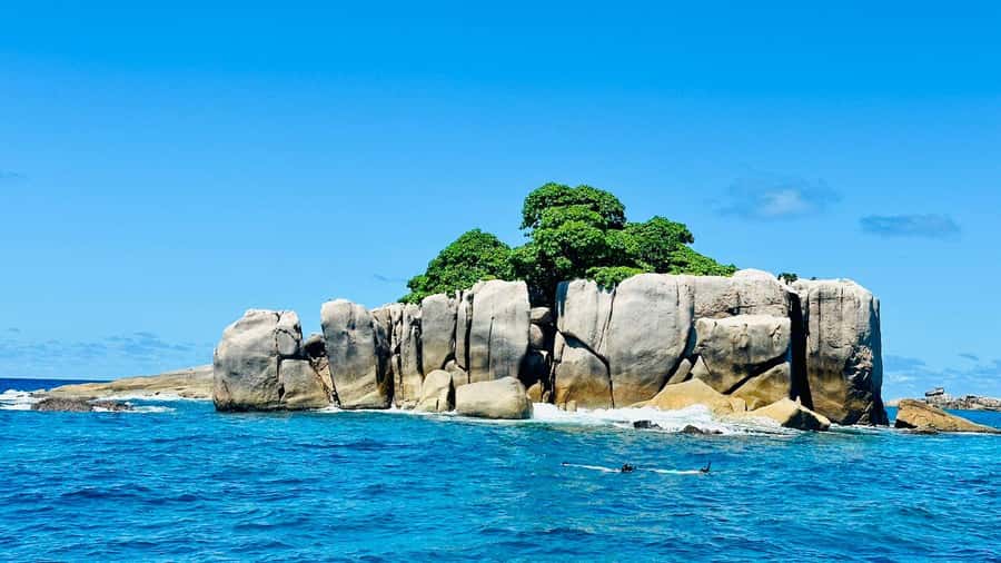 Praslin: Curieuse & St-Pierre Boat Adventure with Snorkeling - Key points to know before you book