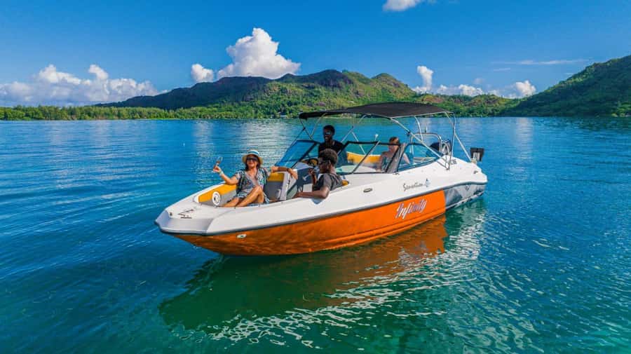 Praslin: Curieuse & St-Pierre Boat Adventure with Snorkeling - Walking through mangroves, palms, and island habitat