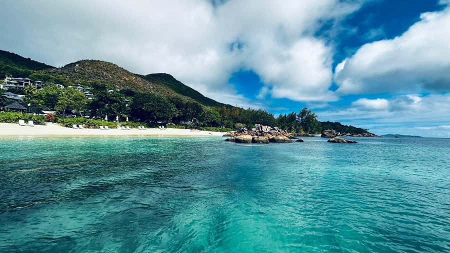 Praslin: Curieuse & St-Pierre Boat Adventure with Snorkeling - Who should book this Curieuse and St. Pierre day?
