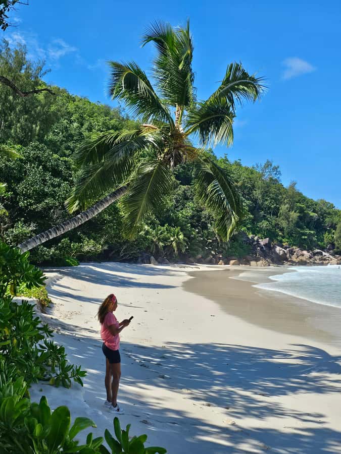 Praslin: Full Day Private Tour - Two ways to experience the reserve
