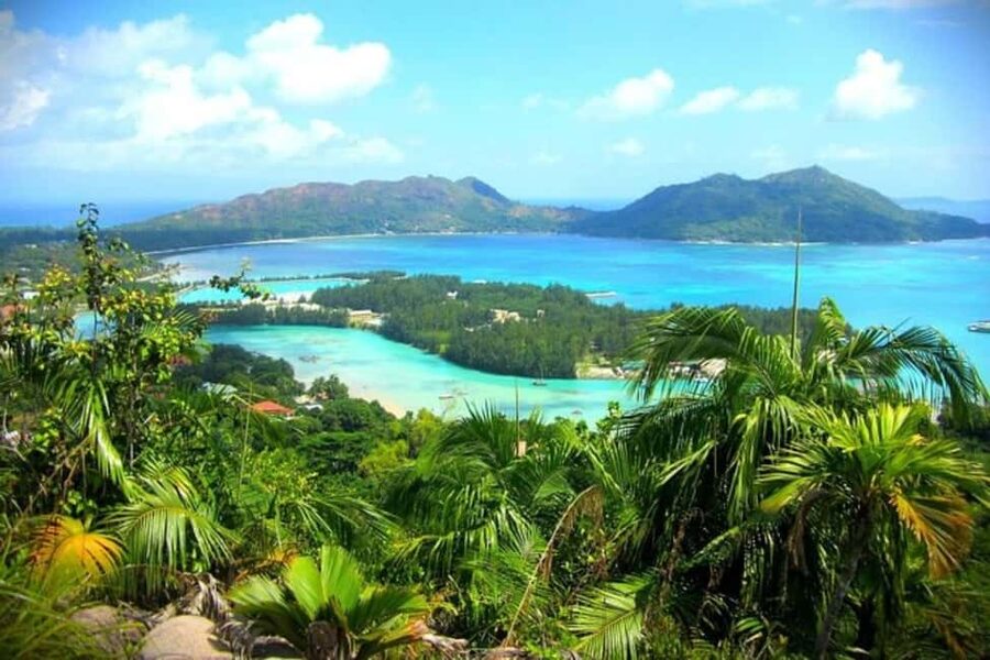 Praslin : Tour (Shared) - Shared tour or private-feeling day?