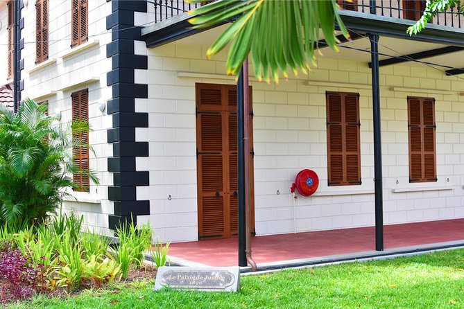 Private Full day Mahé island tour (1-2 persons) - Tea, rum, gardens, and a choice of interests