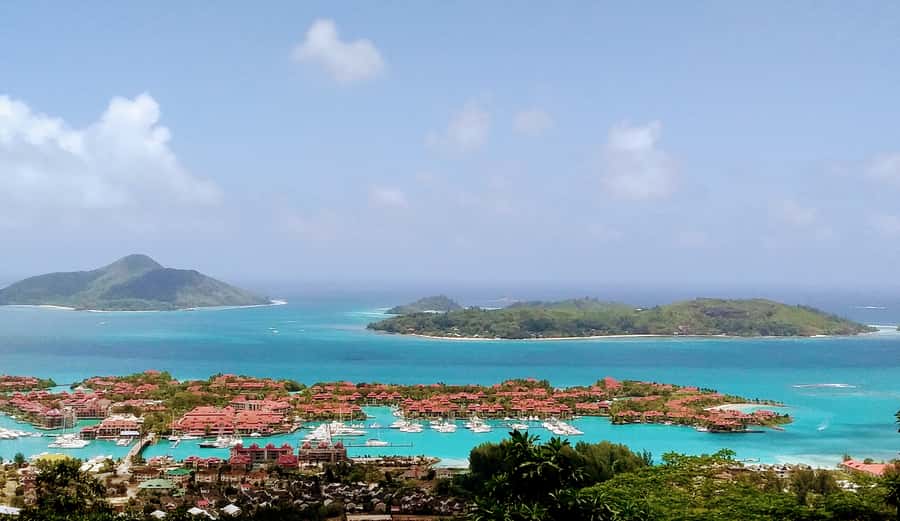Private half day tour with free rum tasting - Optional tea and beach stops require caution