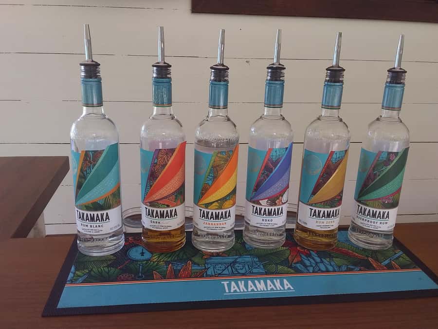 Private half day tour with free rum tasting - Victoria begins with market smells and street life