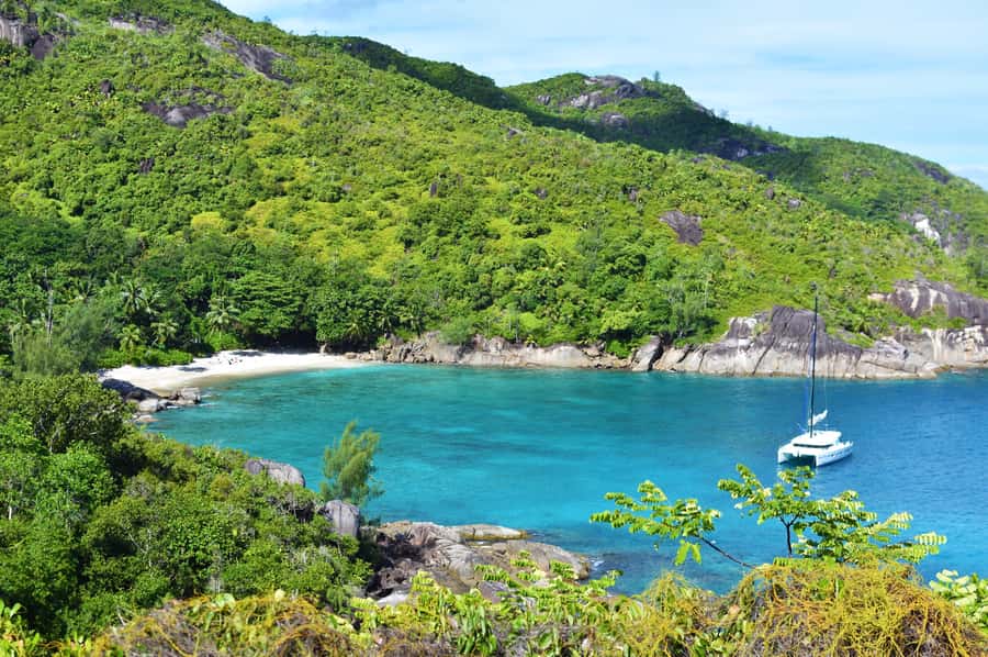 Private nature trail/hiking (5-7 Persons) - Lower Trois Frere: More Effort, More Wild Feeling
