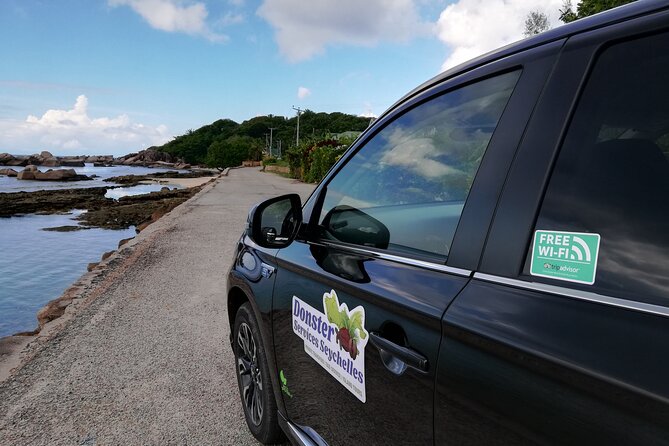 Private Transfer from PRASLIN Ferry Terminal - Finding your driver at Praslin Ferry Terminal