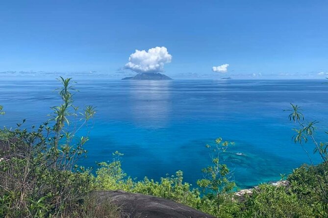 Relaxed hike to Anse Major | Mahe, Seychelles, Great Private Tour - Arriving at the small bay