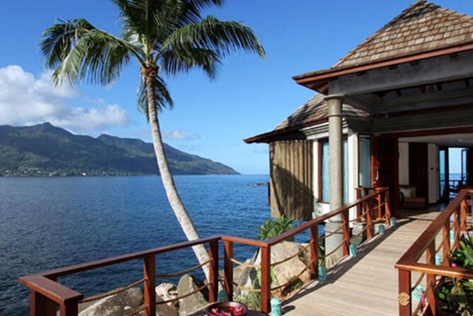 Seychelles Airport Private Round-Trip Transfers - Meeting your driver at Seychelles International Airport