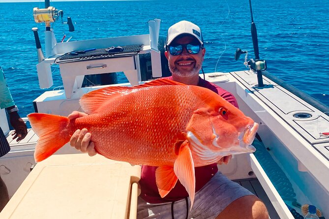 Seychelles Fishing - Bottom fishing at the drop-off