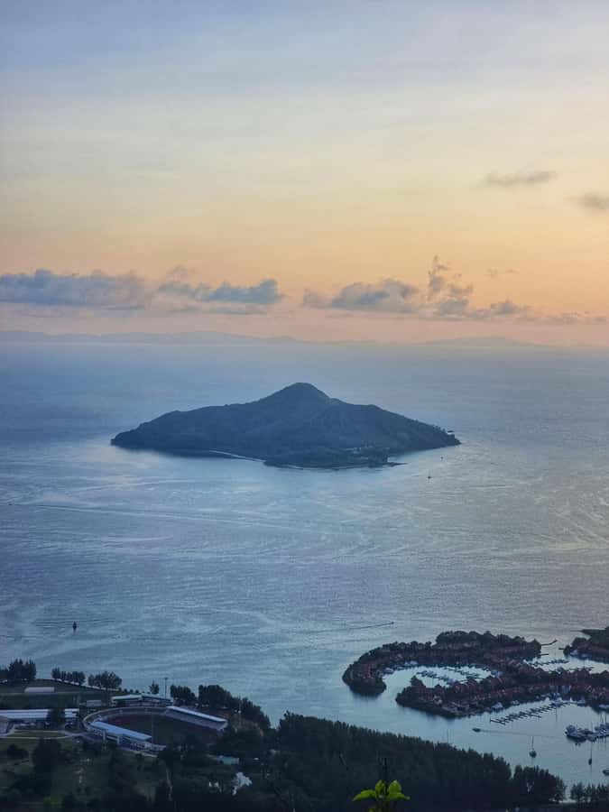 Sunrise Hike! Mountain hike with Scenic Views, Hotel pickup! - Cancellation and planning details