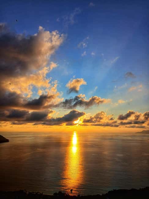 Sunset Explorer! Scenic Mountain Hike in Seychelles - The Morne Blanc Trail begins with a safety briefing