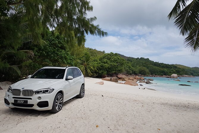 Taxi Services & Transfers on Praslin Island - Meeting your driver at Praslin Island Airport