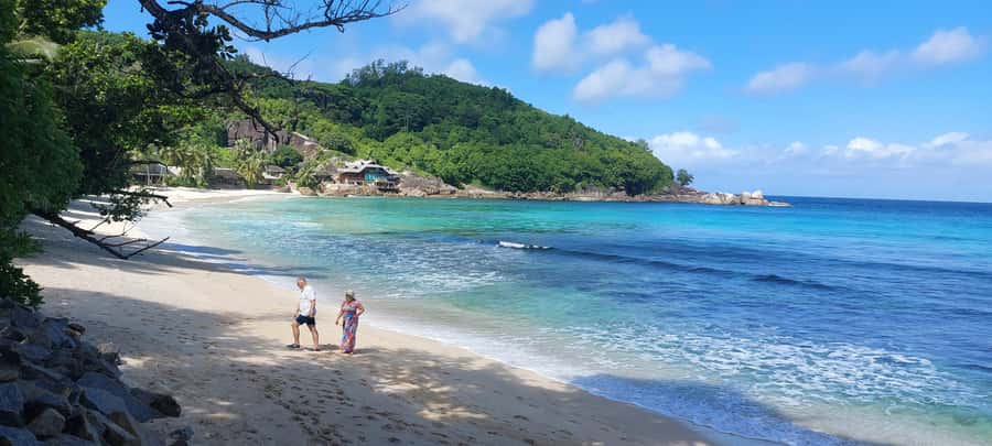 Tour Mahe Seychelles your way. Victoria national park beache - Five things that shape the day